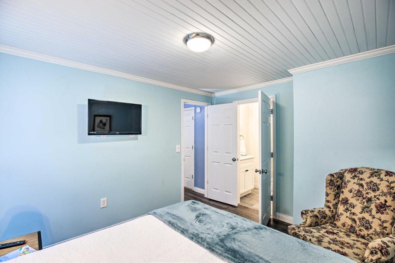 Updated Williamstown Apartment With Kitchen! Exterior photo